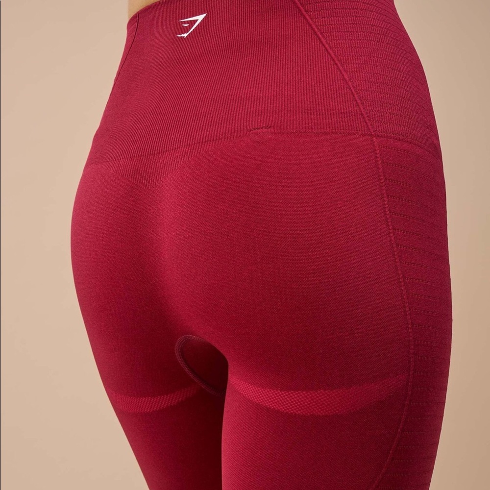 Gymshark seamless berry crop leggings